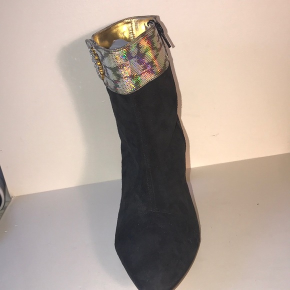 Beautiful Gomez Rivas Bootie - Picture 2 of 8